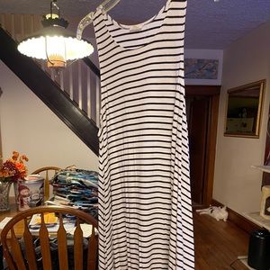 Garage striped dress lack and white stripes